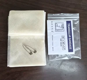 100% Cotton Disposable Surgical Triangular Bandage Medical Consumables for Fixing Injured Areas With Customized Size