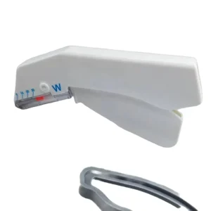 Disposable 35W Surgical Staples Manual Power Source Skin Stapler with Plastic and Metal Material